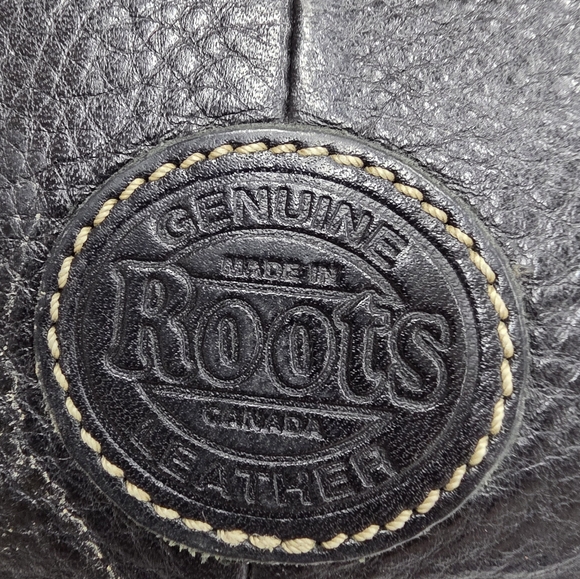 Roots Black Leather Tote Bag - Picture 3 of 11